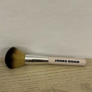 Brand new Jones Road powder brush